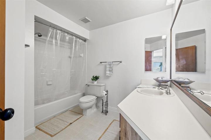 En suite bathroom
