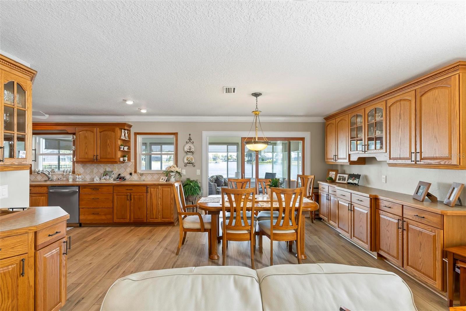 Dining area with custom Cabinets