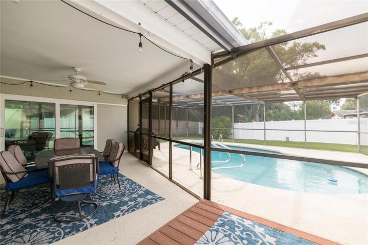 Beautiful outside entertainment Space