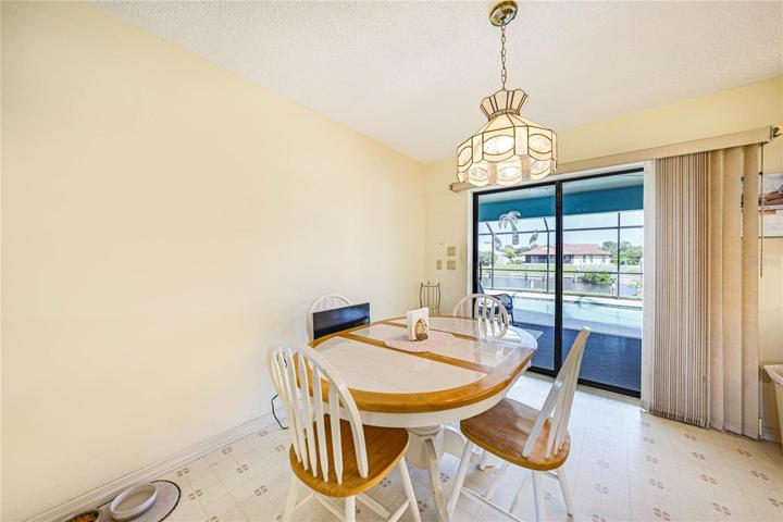 Dining w/ Pool Access
