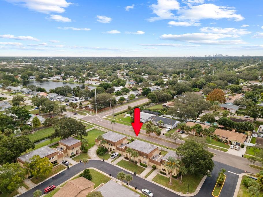 Great location! Close to Target, Home Goods, CVS and Publix!