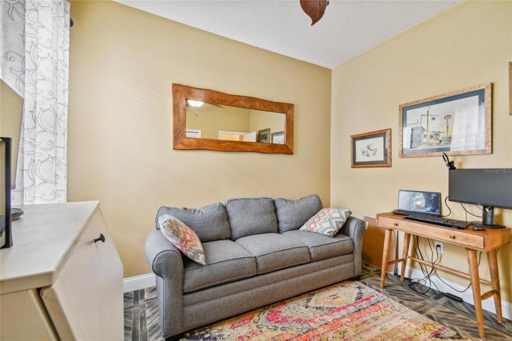 MOTHER IN LAW OR OFFICE, HAS CLOSET