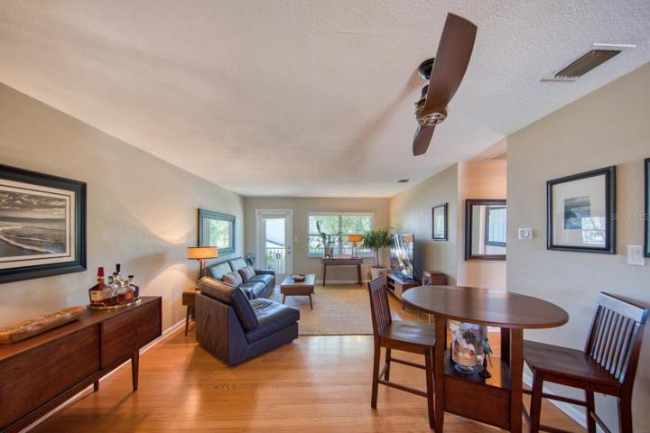 Living room/ Dining room