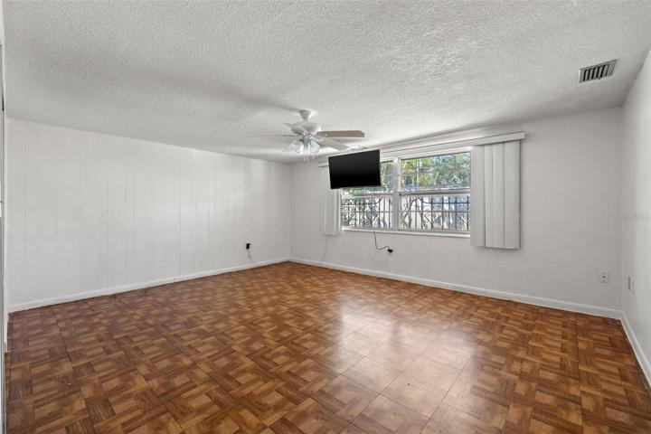 Master Bedroom (TV included)
