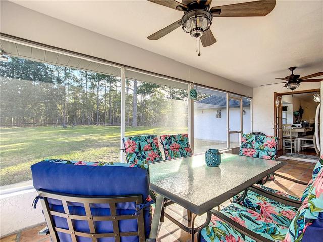 Screen porch