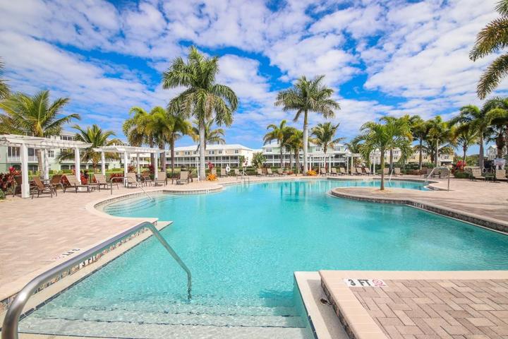 Community Resort Style Pool!