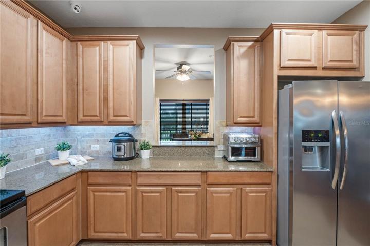 Pass through from kitchen to dining room
