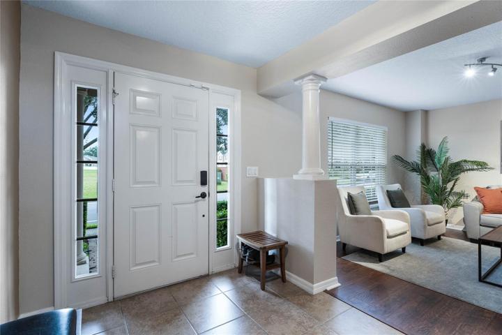 Foyer entryway