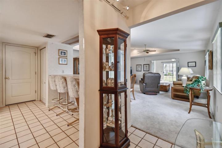 open kitchen to family room