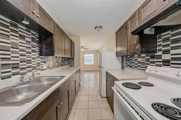 2 bedroom kitchen