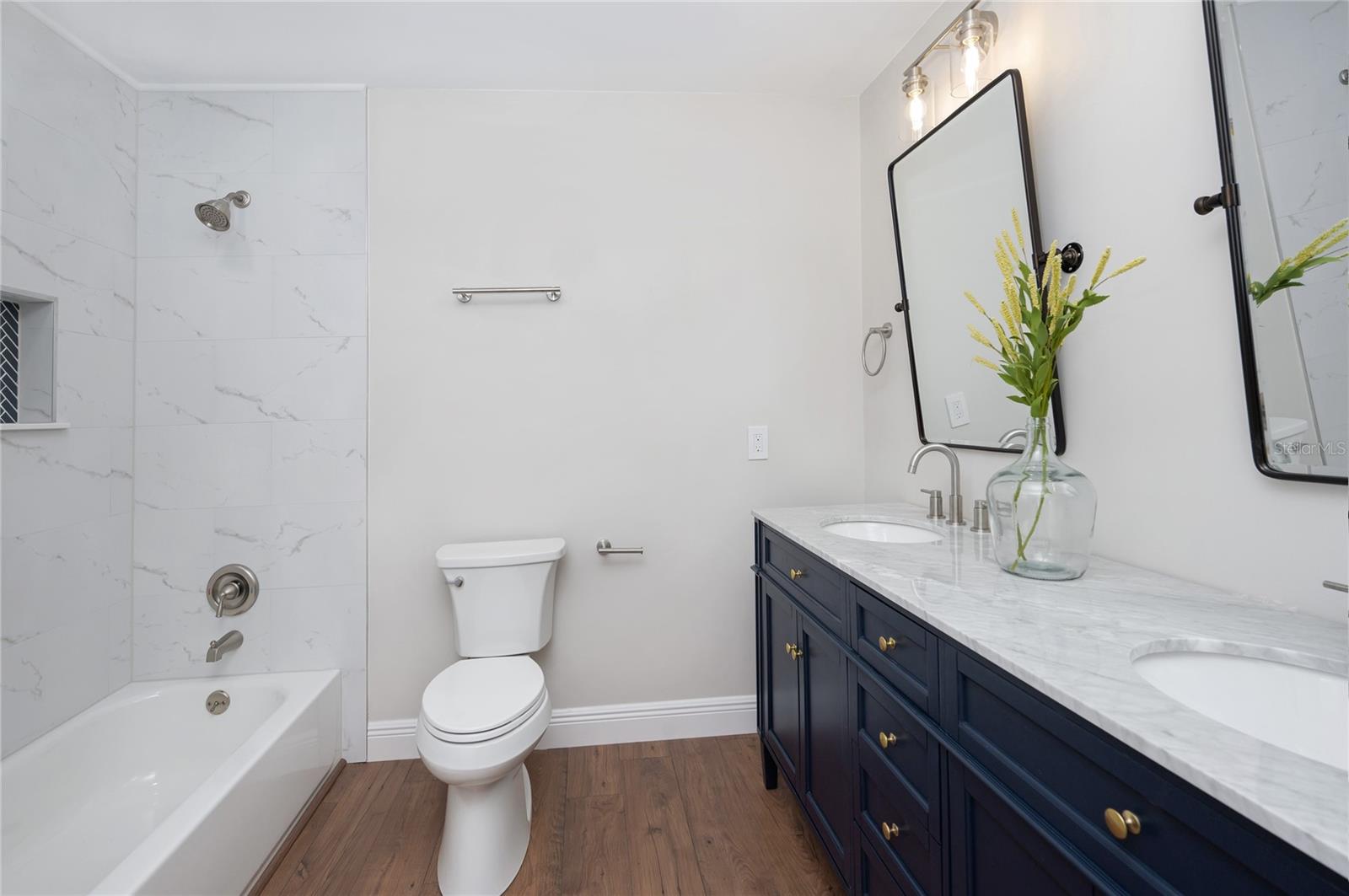 Bathroom2