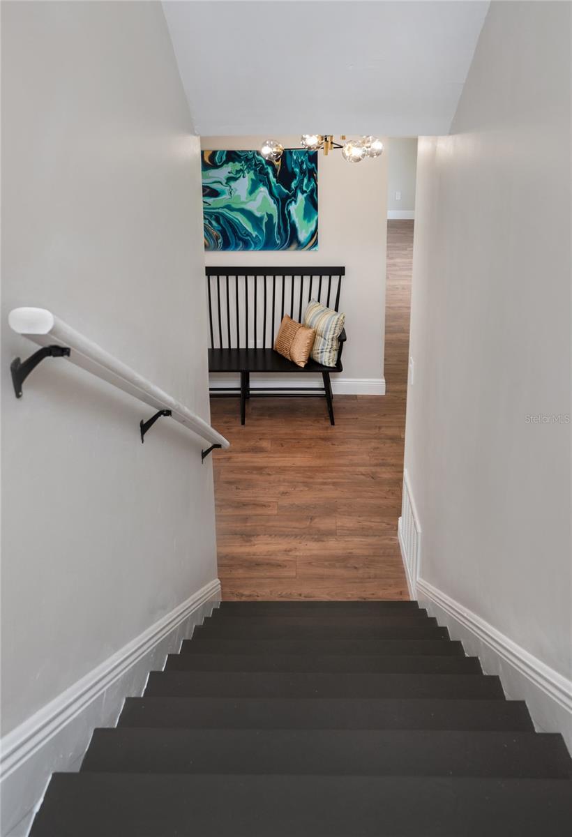 staircase to upper level