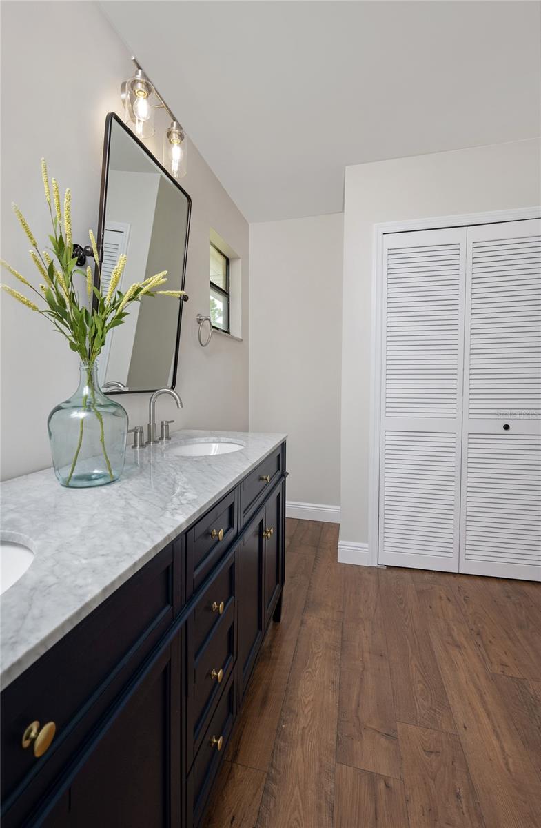 Bathroom 2b