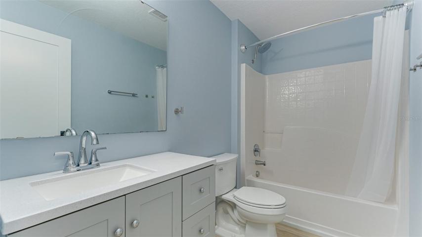 Full bath upstairs