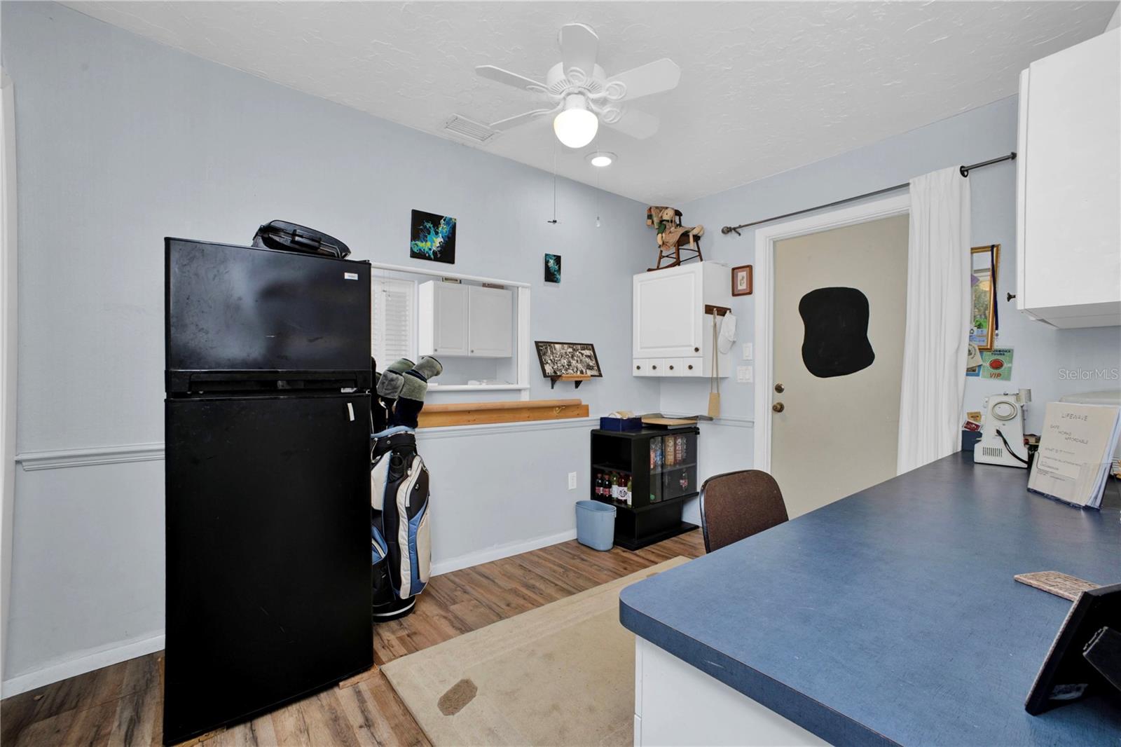 Den/ studio