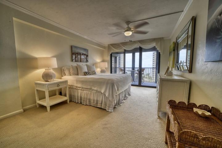 Main bedroom with your private patio