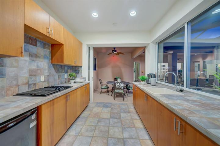Guest Quarters Kitchen