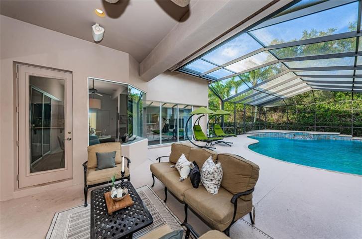 Lanai/Pool