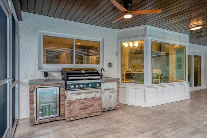Outdoor Kitchen
