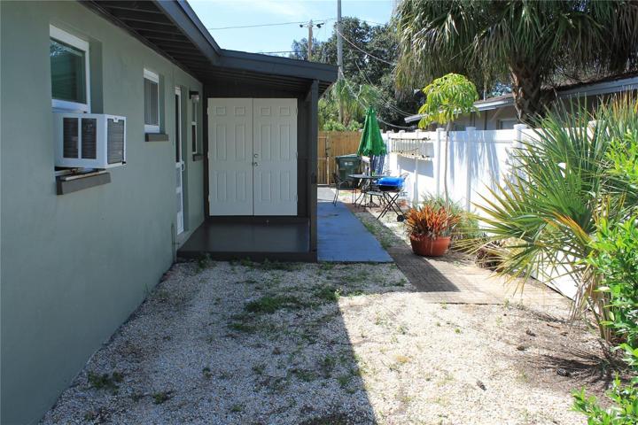 Porch/Sideyard