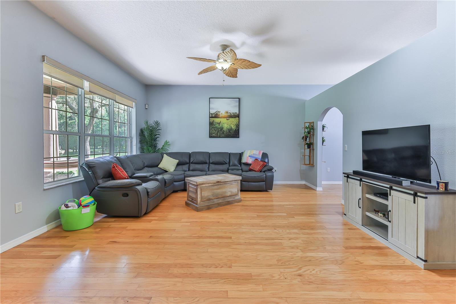 spacious living space