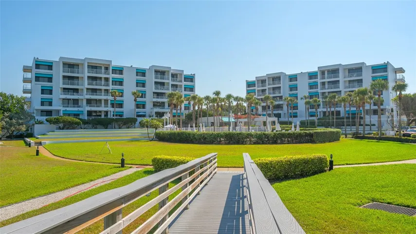 Walkway from beach to back of building