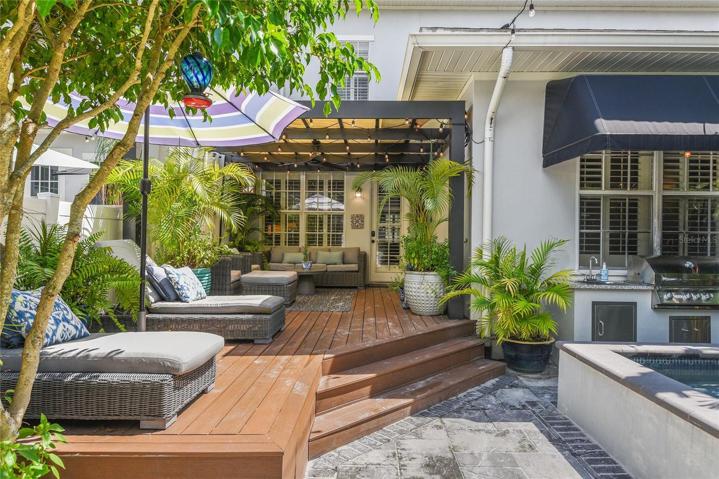 Spacious Deck