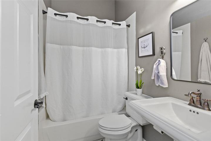 Tub/shower combo