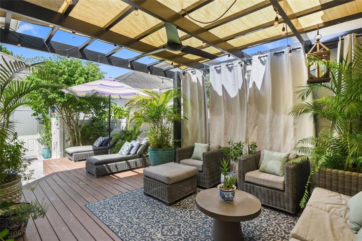 Pergola with Fan