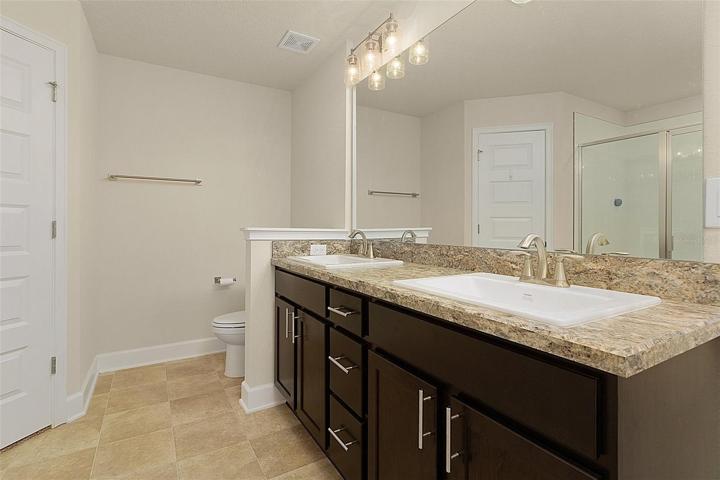 Owner's Ensuite Bathroom