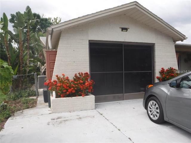 Garage Door with screen
