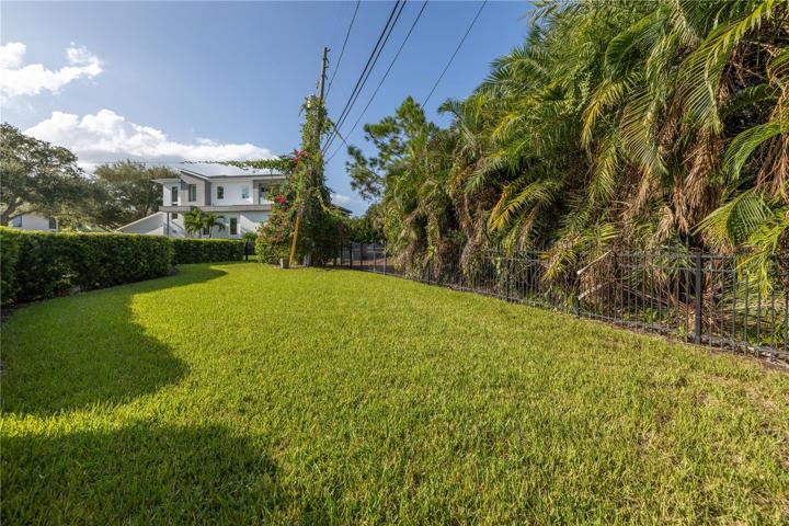 LARGE LOT FOR PUTTING GREEN OR BOCCE BALL COURT