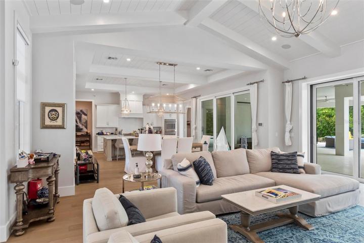 Family room/Kitchen