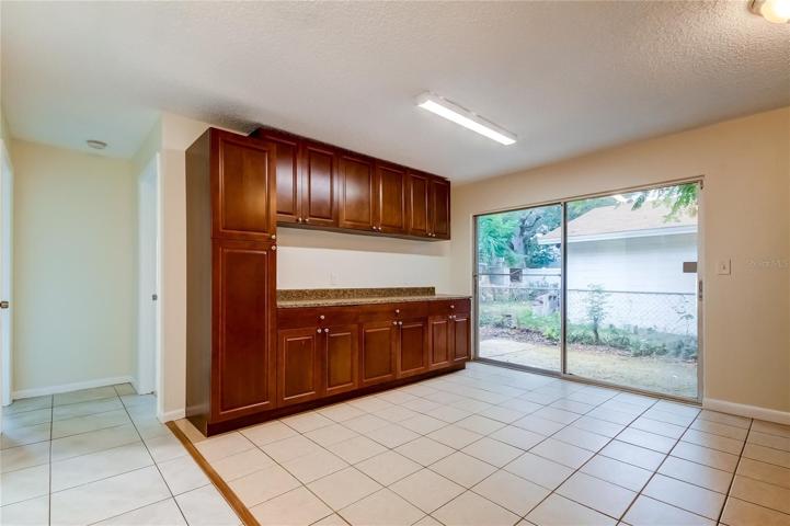 Kitchen - Left View