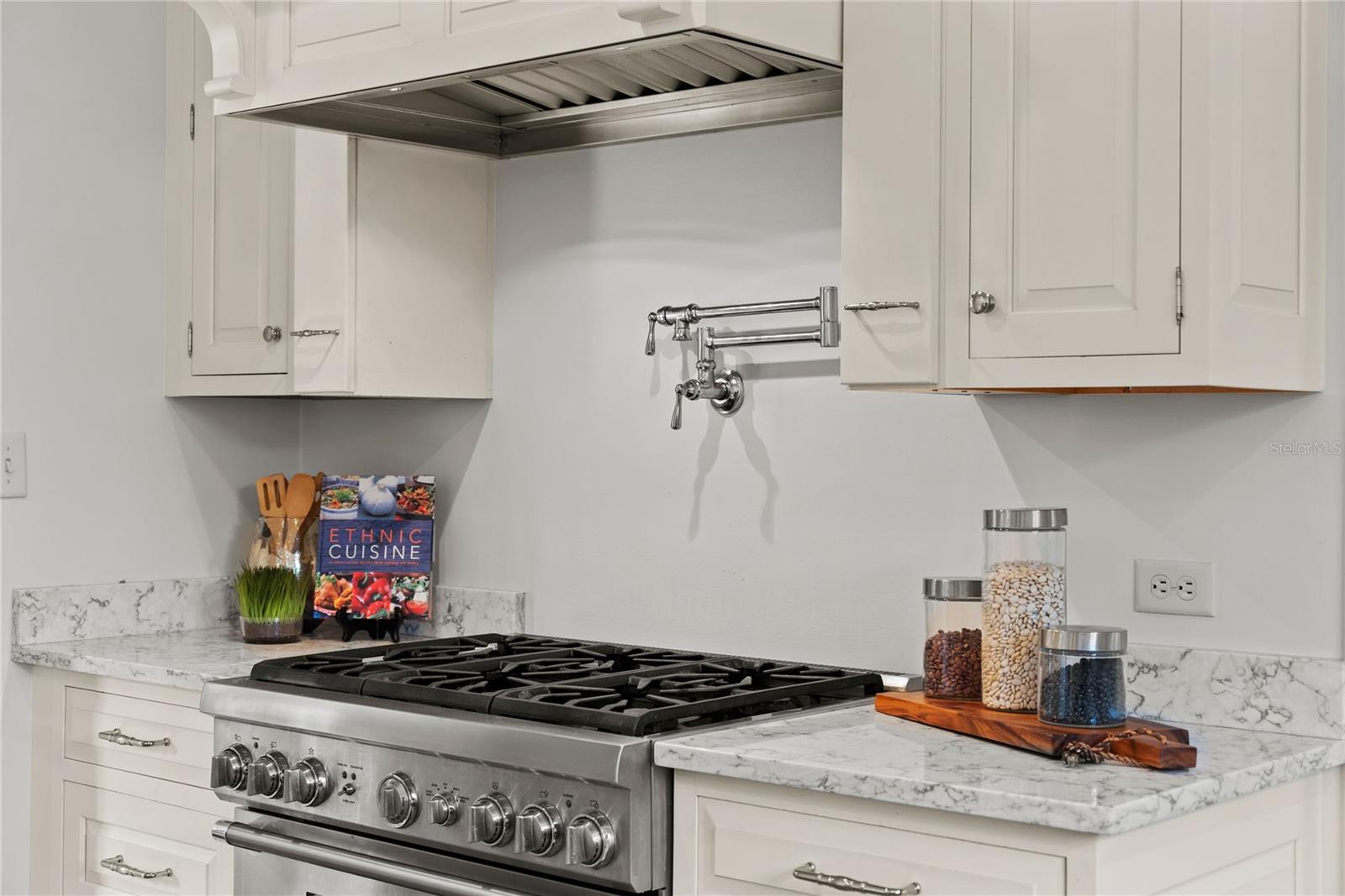 6 burner gas range with pot filler