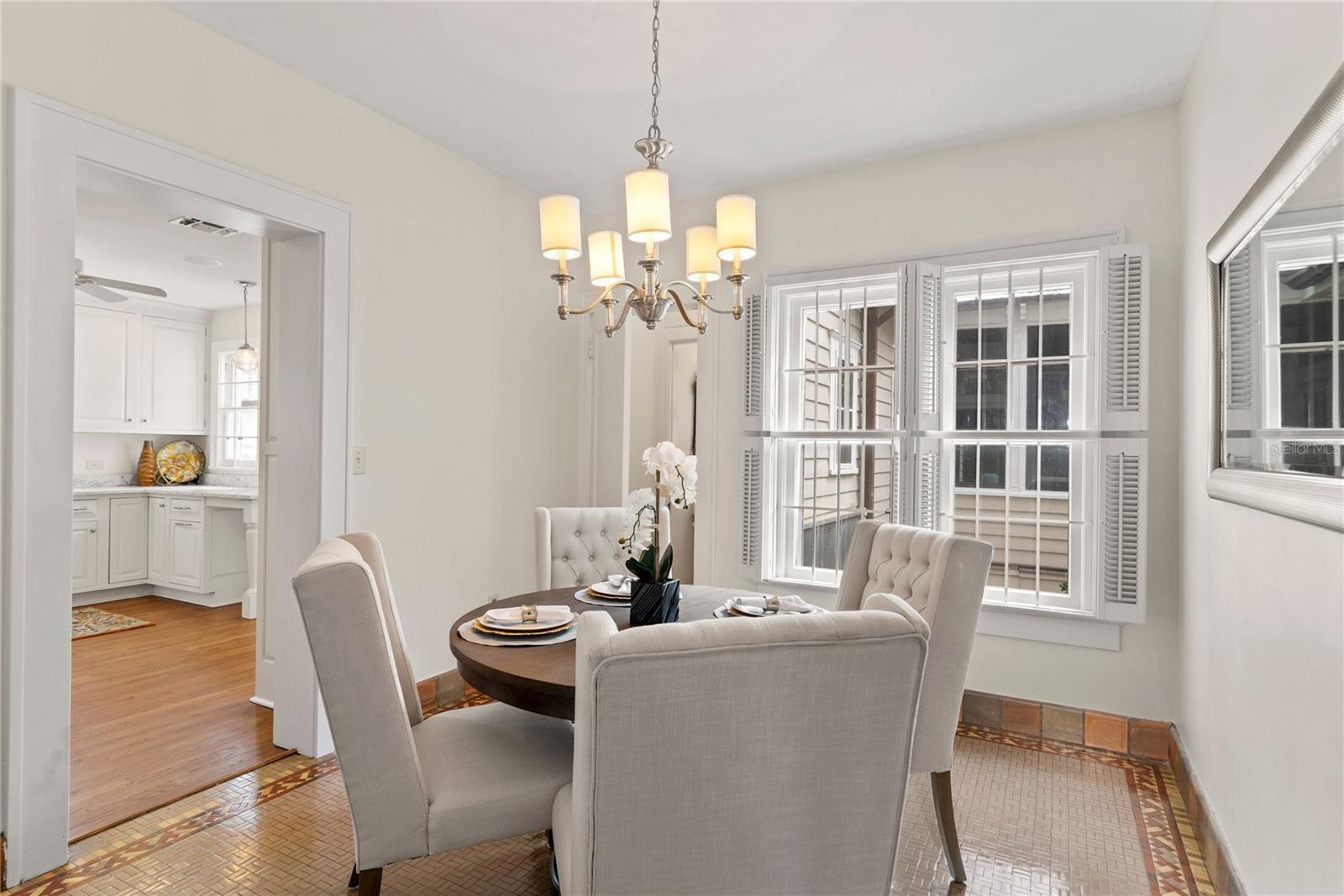 Breakfast nook
