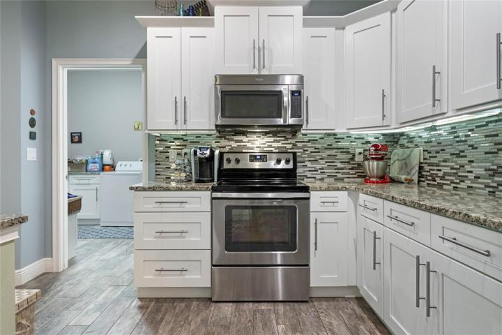 LOVE THE BACKSPLASH!
