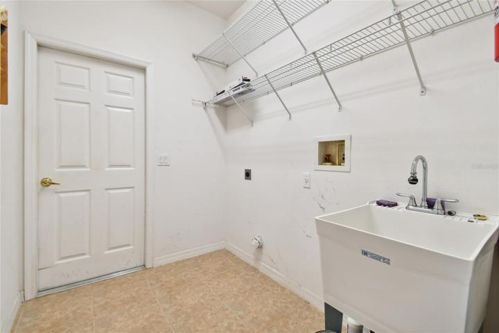 LAUNDRY ROOM WITH UTILITY SINK