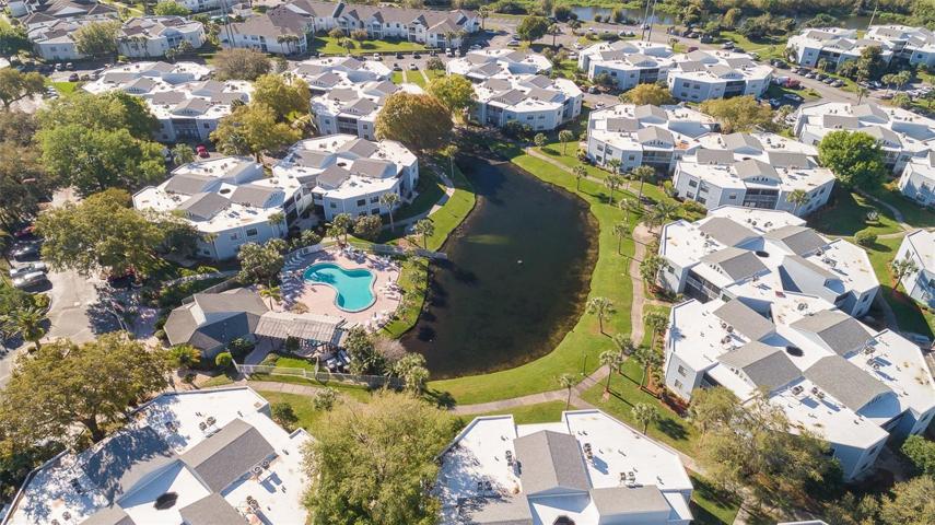 Southpointe Community Heated Pool & Jacuzzi