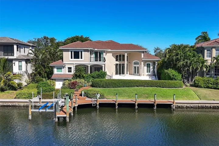 10,000 lb. boat lift and all new trek decking on100' of waterfront