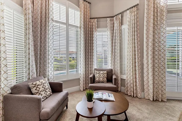 Sitting area in Master Suite