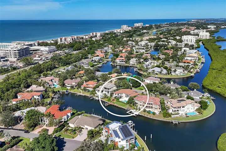 Perfectly situated for boating