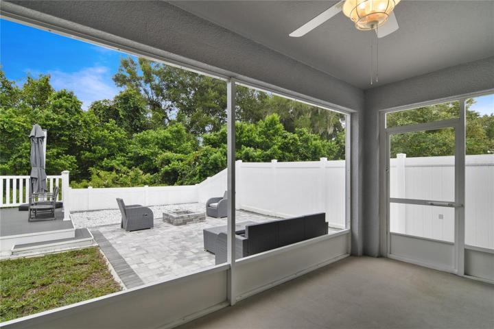 SCREENED LANAI.