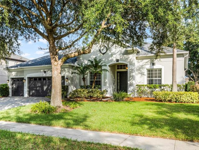 Amazing curb appeal and fresh exterior paint !