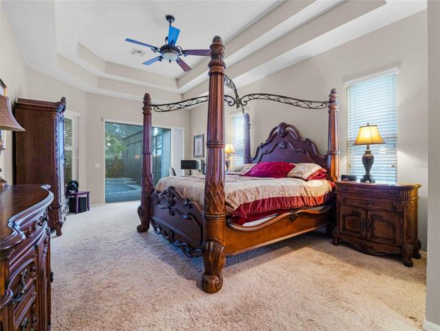 Large owners retreat