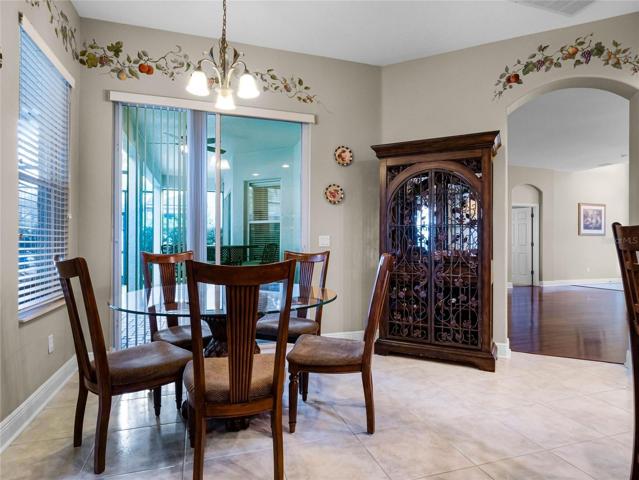 Dinette overlooks pool area