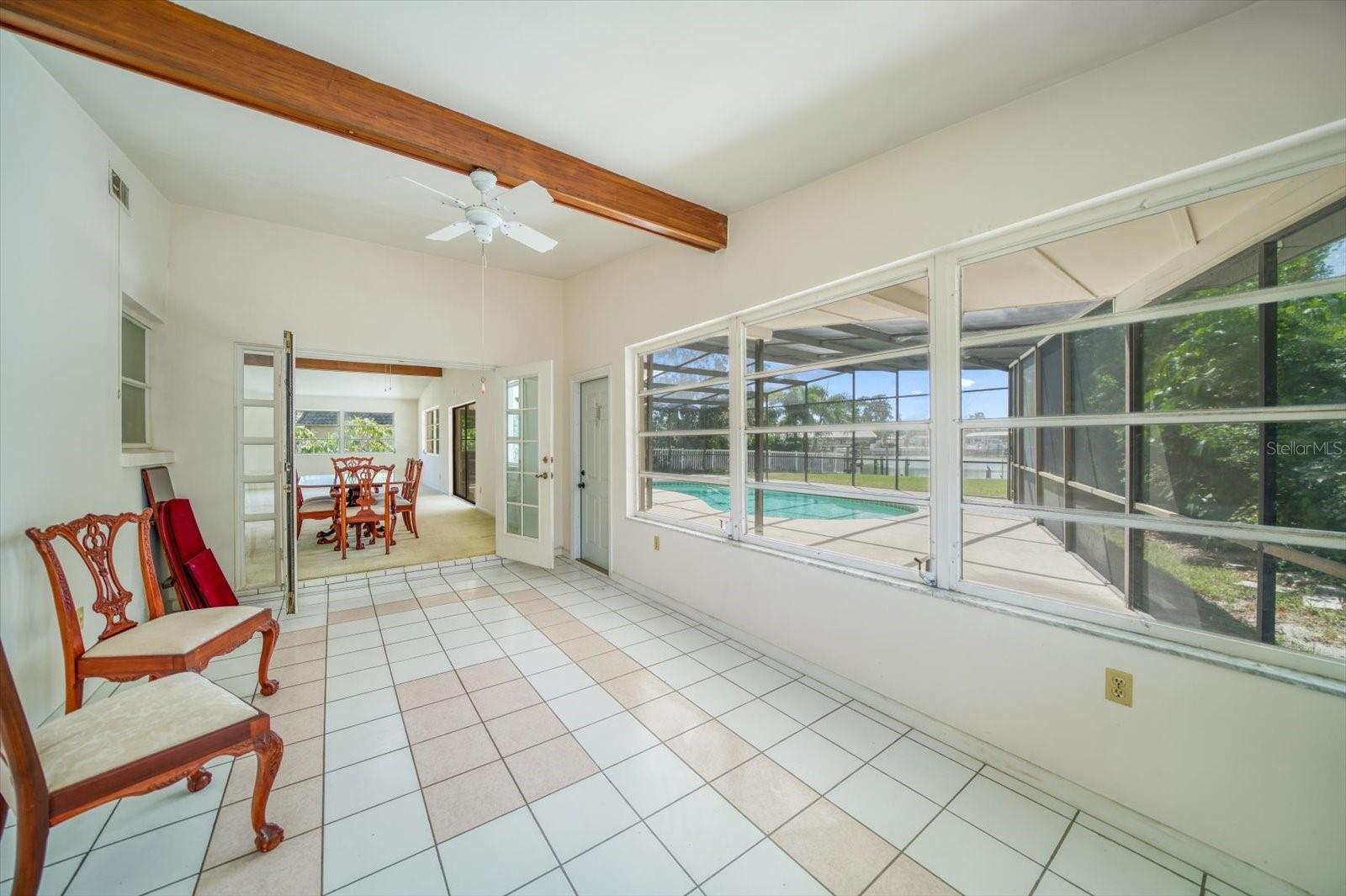 Bonus room used as office but great for expansion