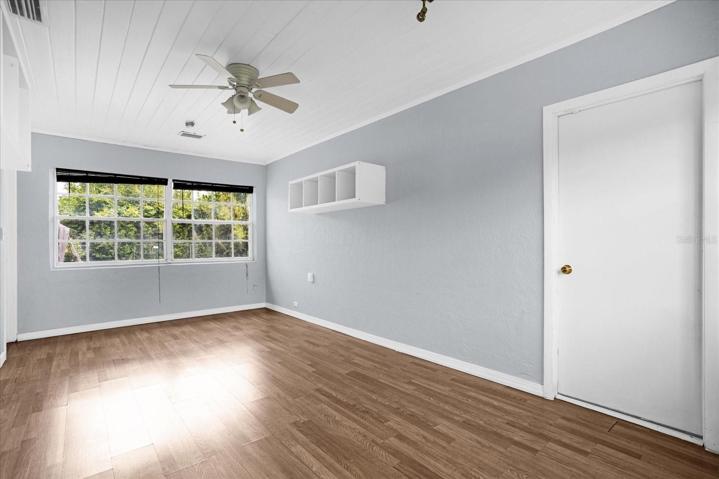Dining/ Bonus Room