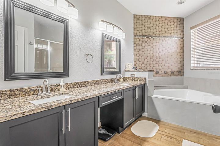 PRIMARY EN-SUITE BATH.