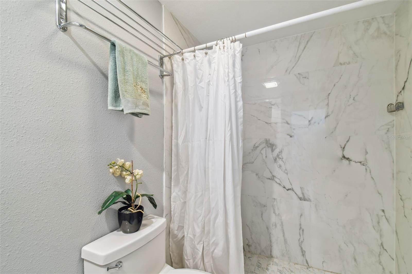 Guest House Bathroom